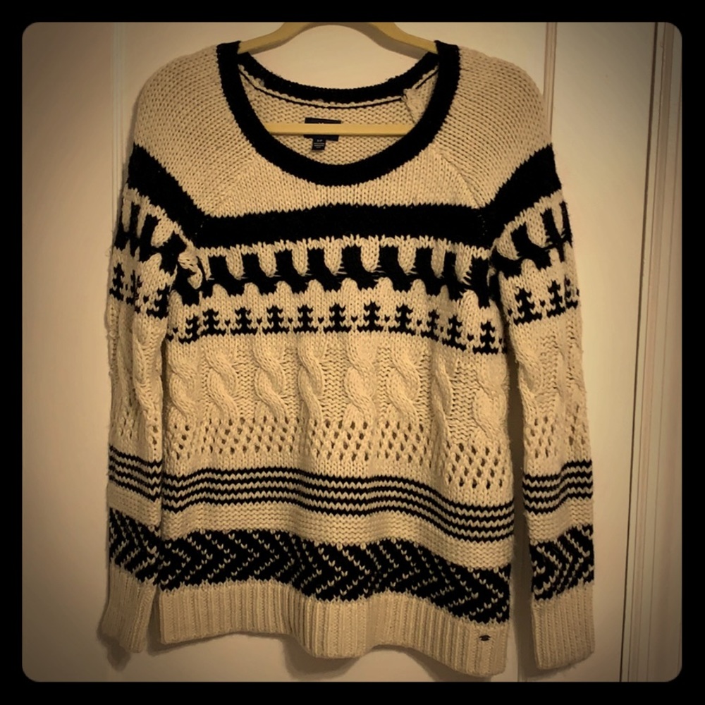 American Eagle sweater